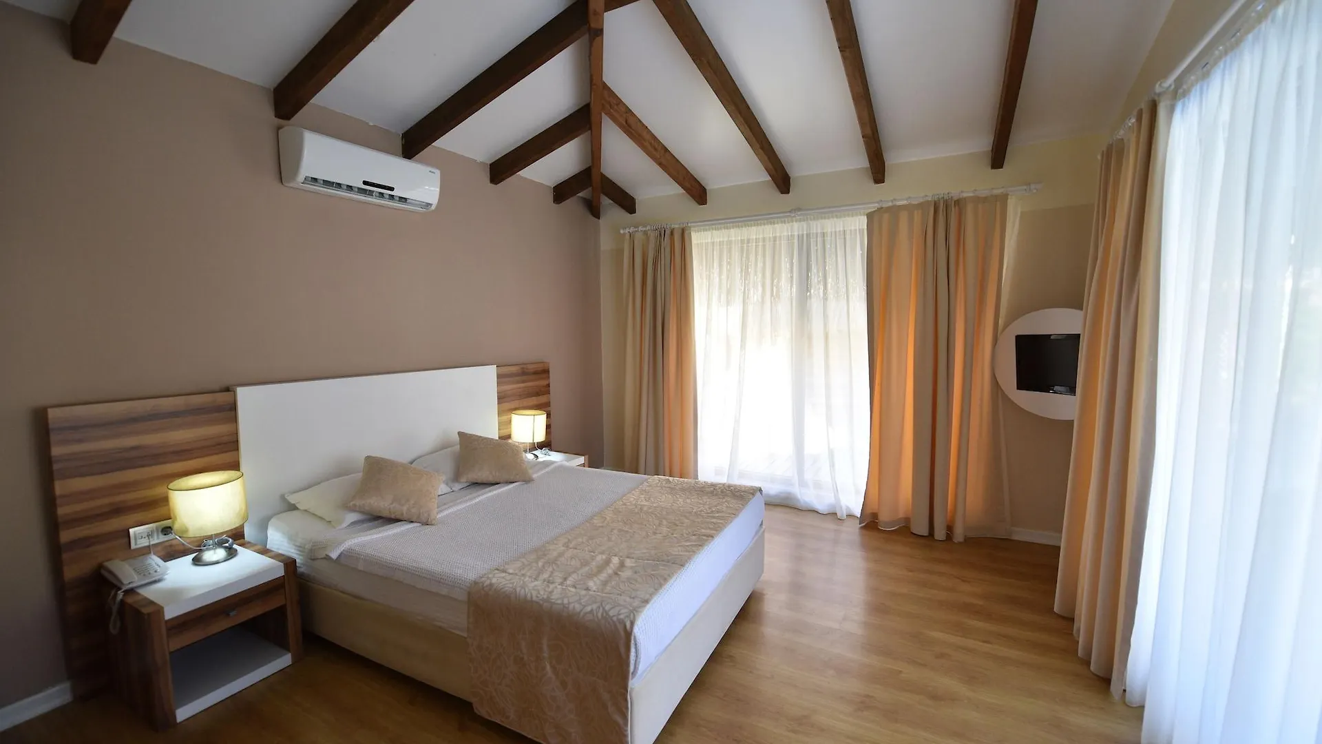 אולודניץ Sahra Su Holiday Village & Spa 4*,  טורקיה